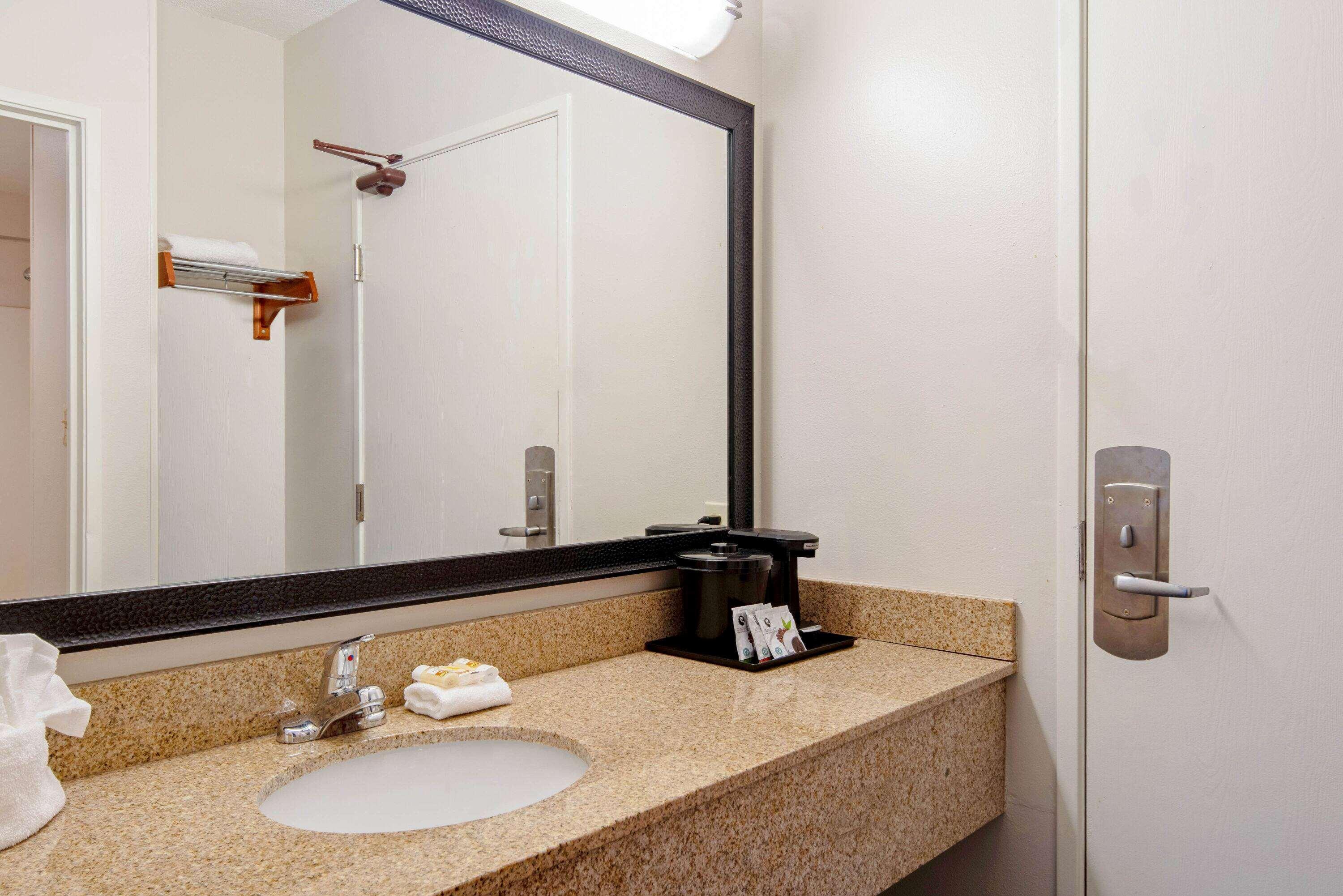מלון Golden Gate La Quinta By Wyndham Naples East מראה חיצוני תמונה