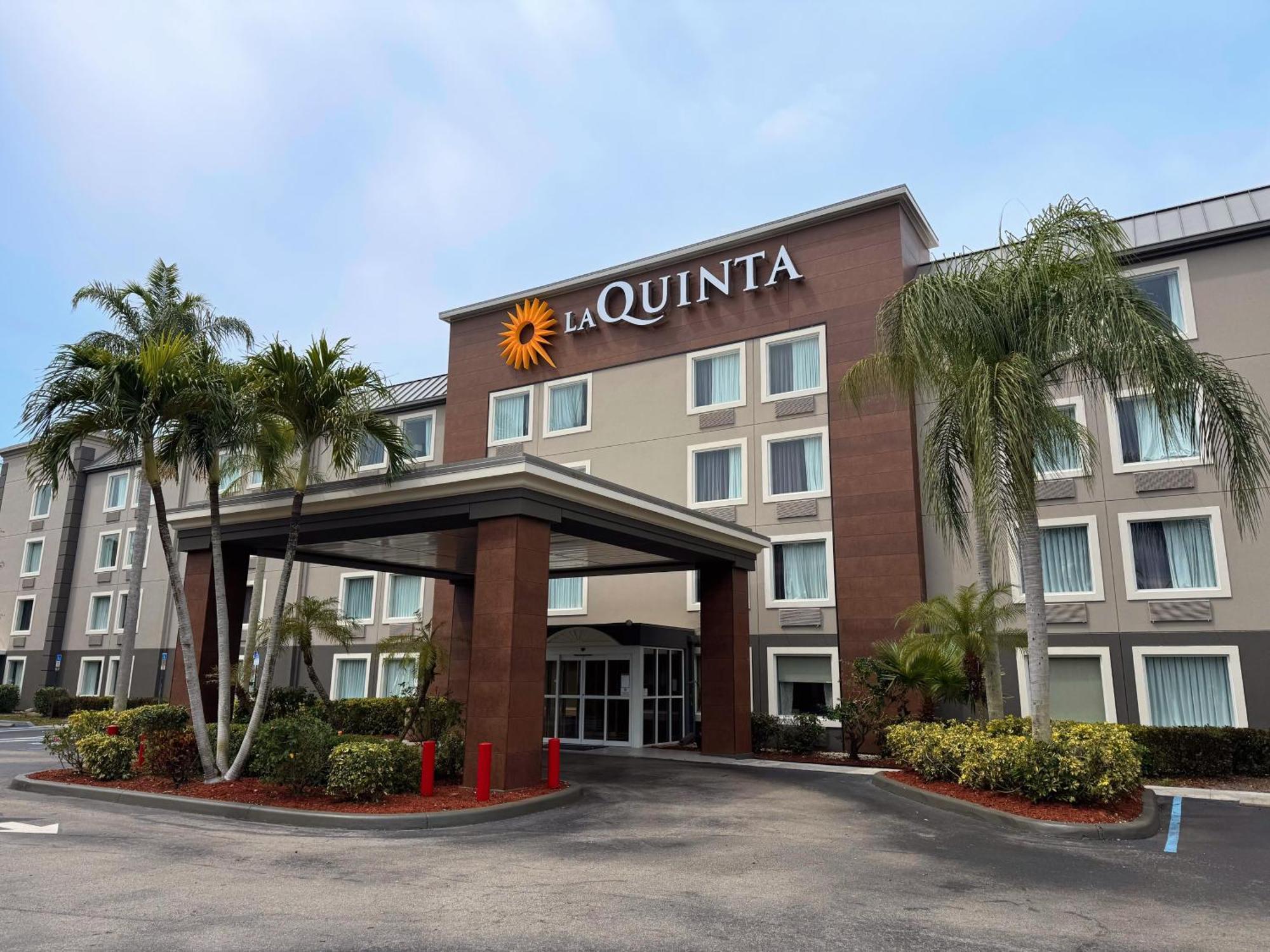 מלון Golden Gate La Quinta By Wyndham Naples East מראה חיצוני תמונה