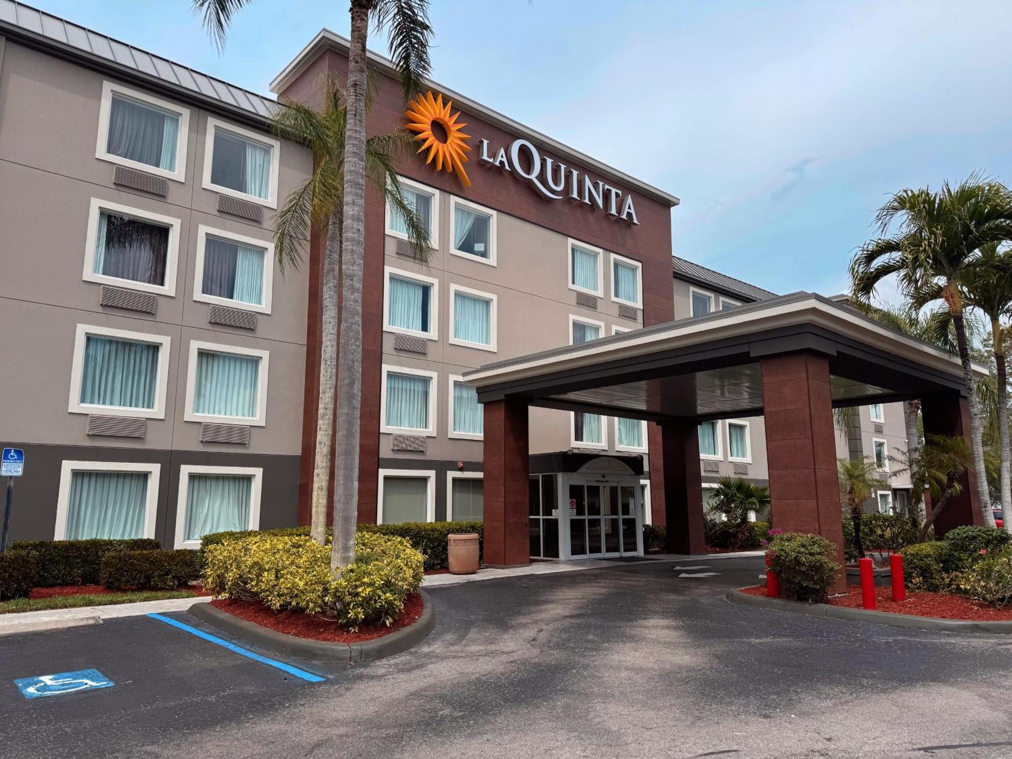 מלון Golden Gate La Quinta By Wyndham Naples East מראה חיצוני תמונה