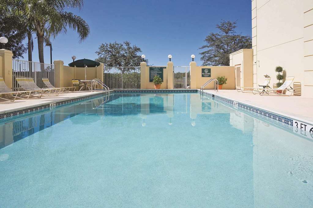 מלון Golden Gate La Quinta By Wyndham Naples East מתקנים תמונה